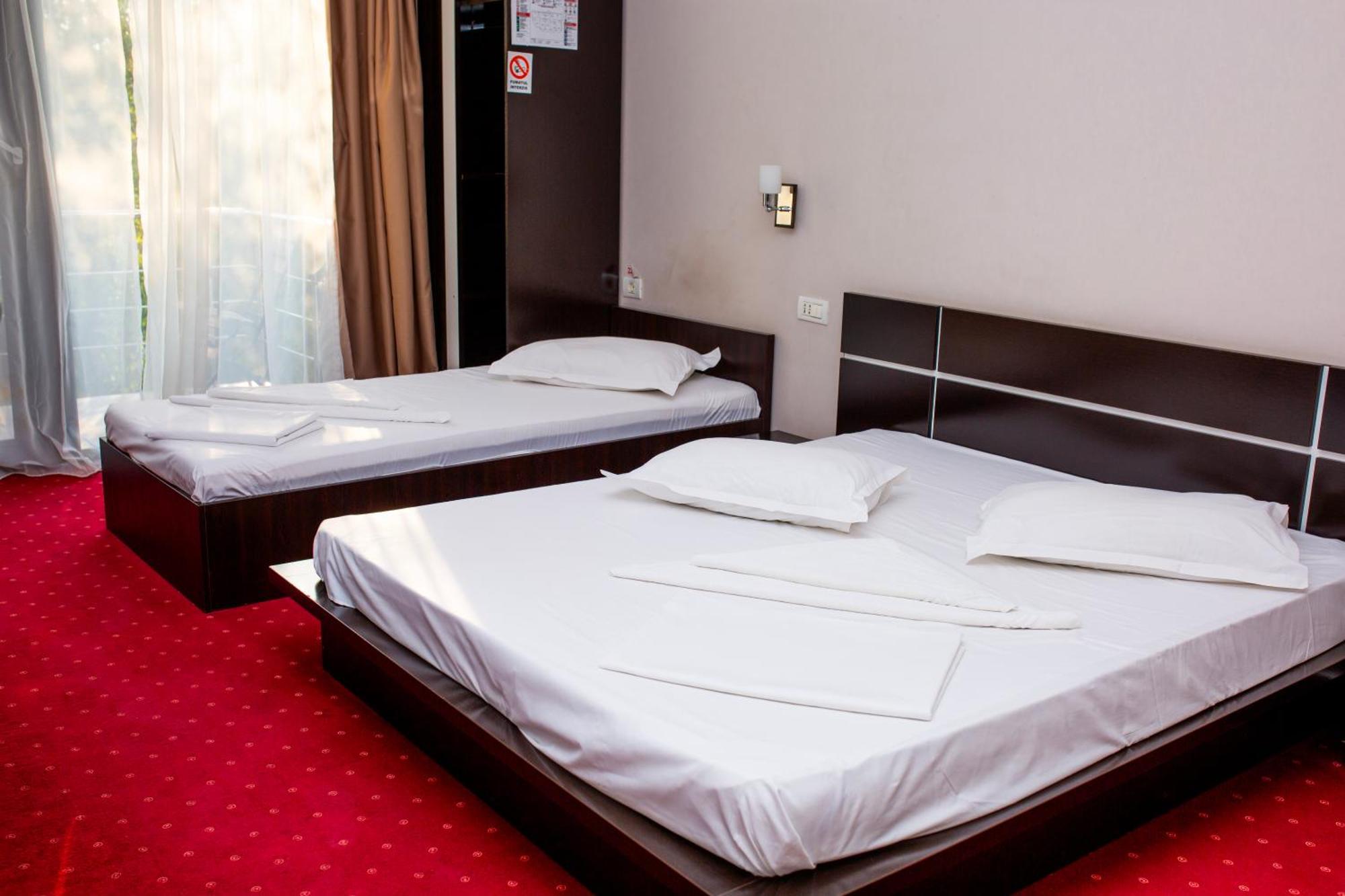 Triple Room,1554450241:JPEG